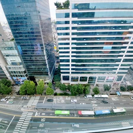 Готель Hongdae Cleanhouse Сеул Екстер'єр фото
