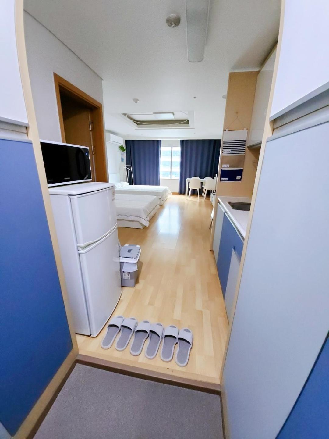 Готель Hongdae Cleanhouse Сеул Екстер'єр фото