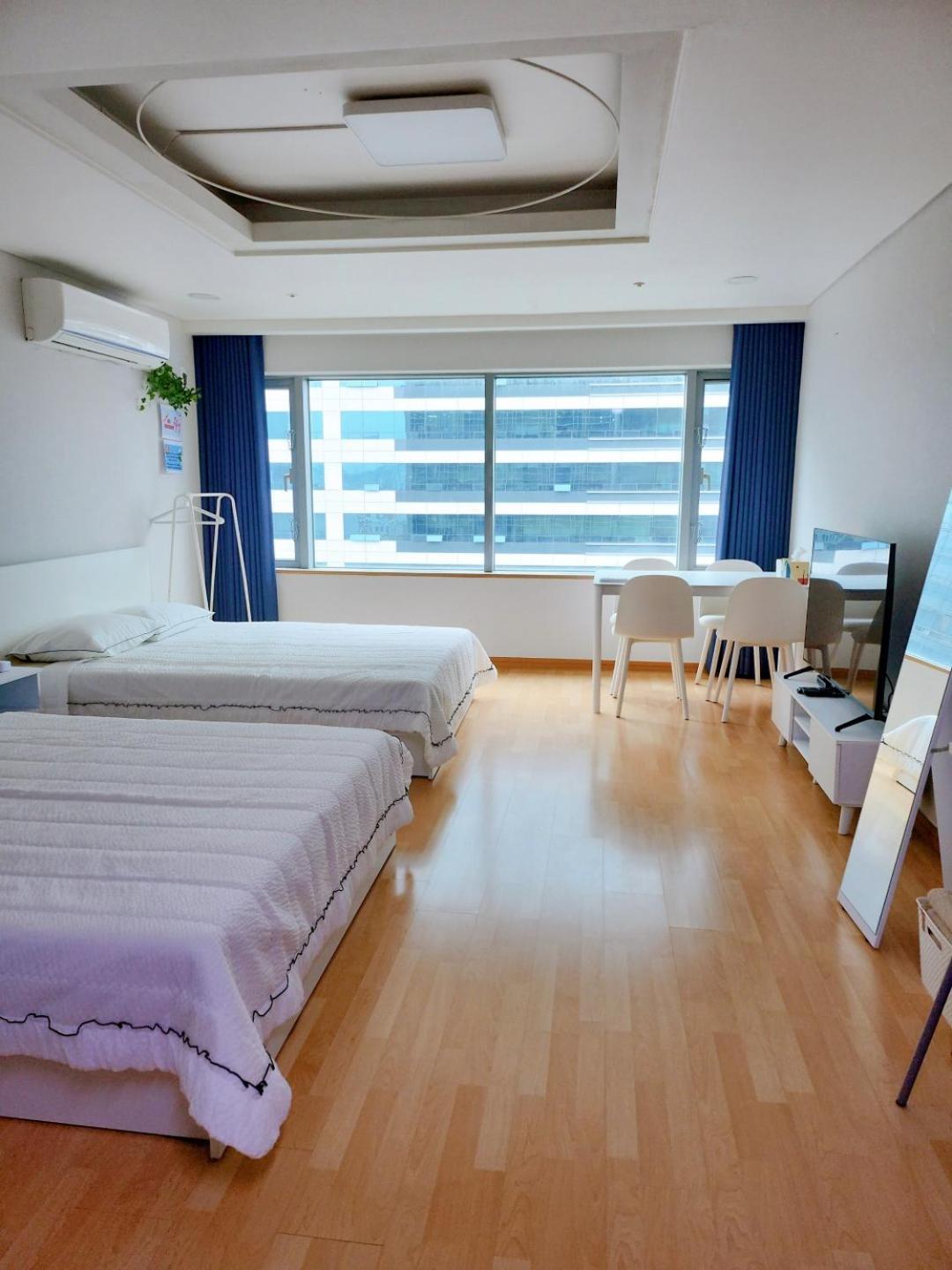Готель Hongdae Cleanhouse Сеул Екстер'єр фото